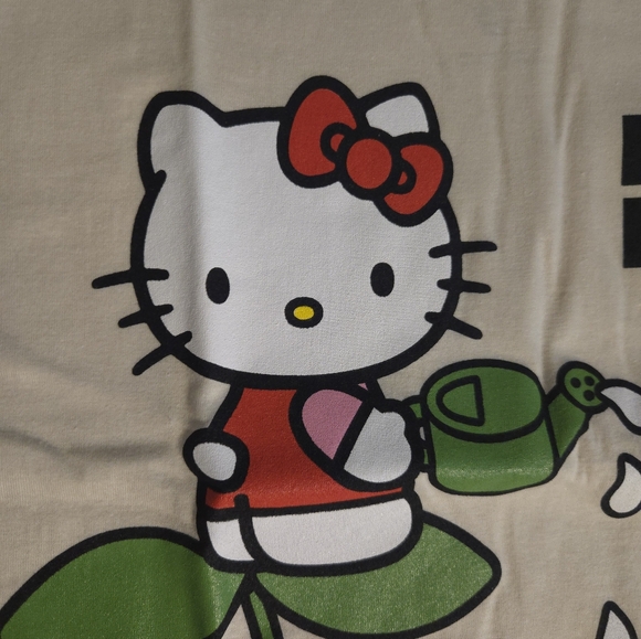 SANRIO Hello Kitty Beige Color Graphic T-Shirt Size Large Watering Plants NEW - Picture 6 of 12